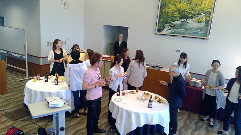 研究発表会・総会打ち上げ風景