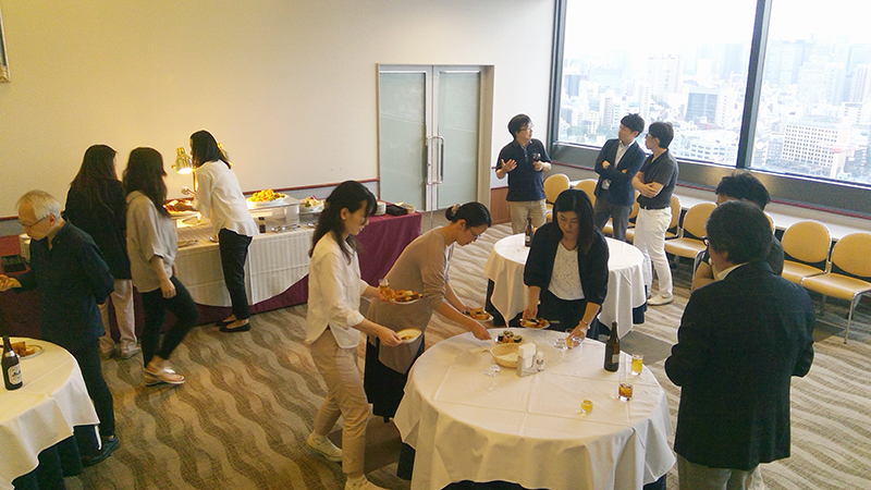 研究発表会・総会打ち上げ風景