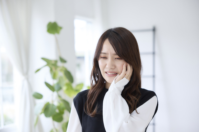 口が開かないとは?どのくらい開かないと異常?