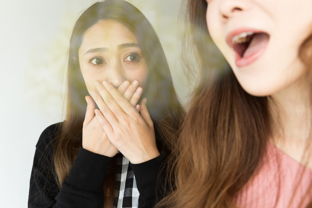 口臭が気になるのはなぜ?